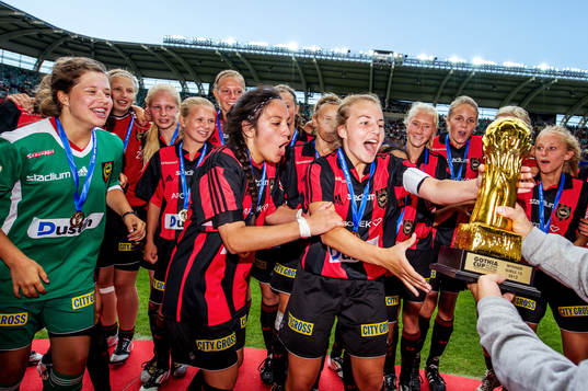 F15, final, Brommapojkarna - Gamla Upsala. BP jubel, vinnare