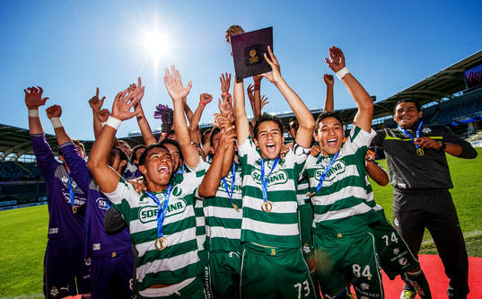P17, Tipselit, final, Djurgården - Santos Laguna, Mexiko.