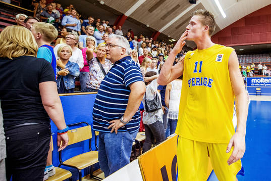 Jonas Jerebko, Sverige, tackar publiken