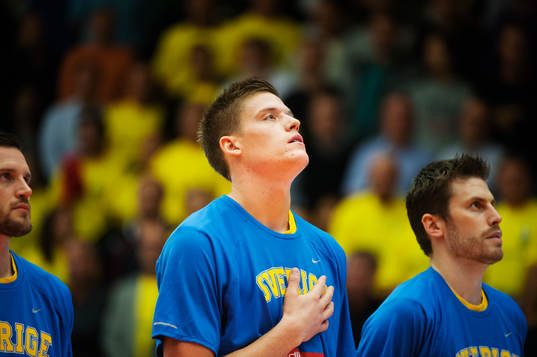 Jonas Jerebko, Sverige, sjunger