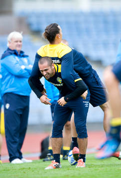 Uppvärmning, Rmir Bajrami och Zlatan Ibrahimovic