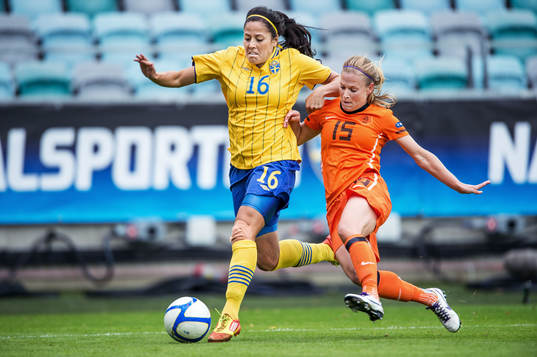 Madelaine Edlund, Sverige, Claudia van