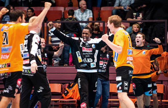 Herdeiro Lacau, målvakt, Kristianstad, jublar