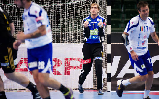Thomas Forsberg, målvakt, Sävehof, jublar