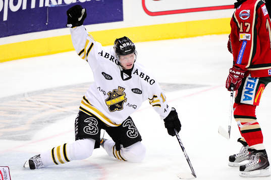 Esa Pirnes, AIK, jubel