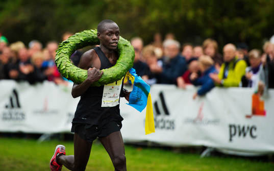 Lewis Korir, Kenya, vann herrarnas lopp