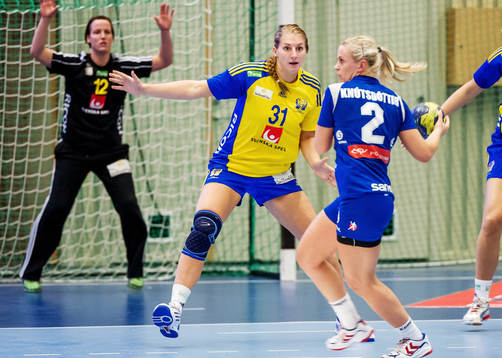 Linn Blohm, Sverige, är fokuserad i försvarsspelet