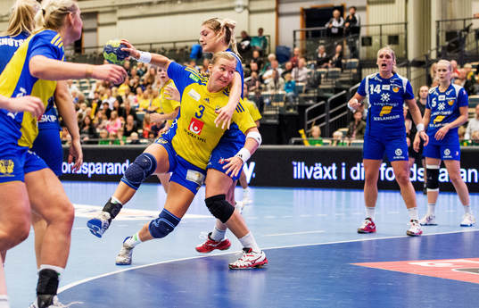 Kristina Flognman, Sverige, trycker sig igenom det
