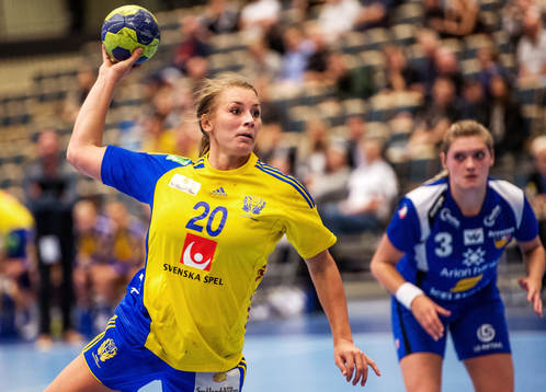 Isabelle Gulldén, Sverige, lägger ett straffkast