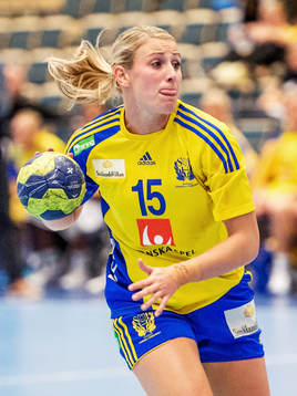 Johanna Ahlm, Sverige