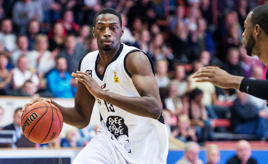 Isiah Brown, 08 Stockholm