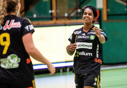 Louise Sand, Sävehof, jublar