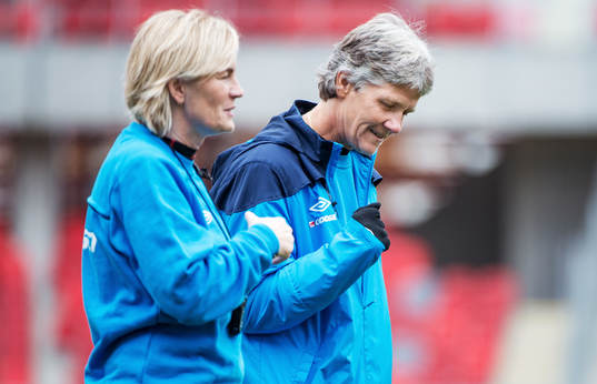 Pia Sundhage, förbundskapten Sverige, är nöjd med spelet