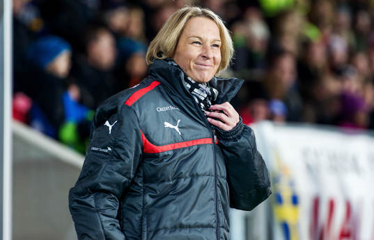 Fotboll, Damlandslaget, Träningslandskamp, Sverige -