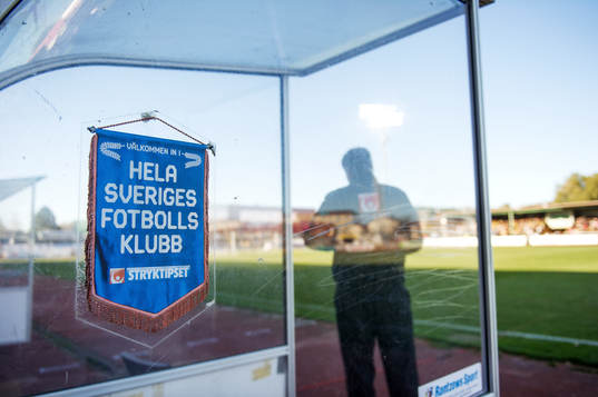 Vimpel med texten, Hela Sveriges fotbollsklubb