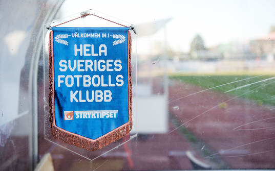 Vimpel med texten, Hela Sveriges fotbollsklubb