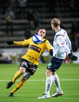Niklas Hult, Elfsborg, jagar bollen