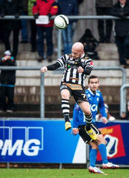 Max Mölder, Landskrona, nickar bollen