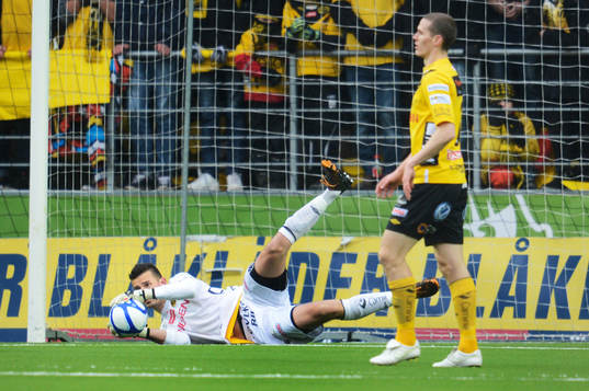 Kevin Stuhr Ellegaard, Elfsborg, räddar