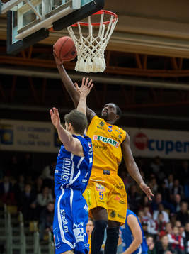 Kelvin Michaud Lewis, Solna