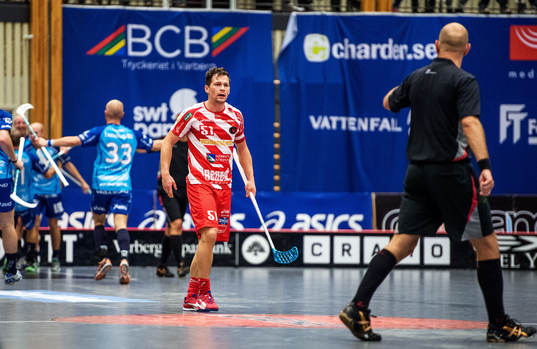 Daniel Calebsson, Pixbo, är missnöjd med domarens beslut