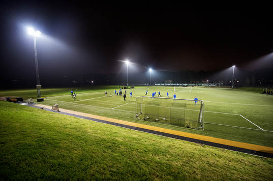 Fotbollsplanen på Gothia Park Academy exteriör i