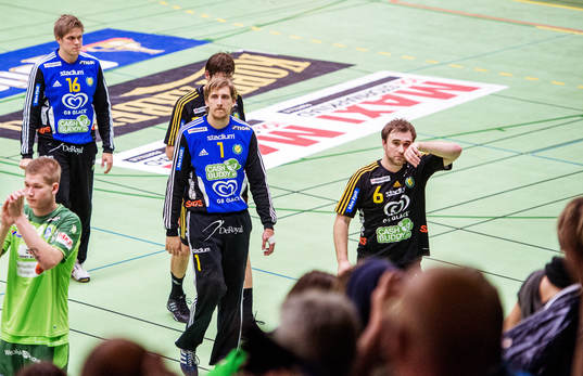 Thomas Forsberg, målvakt, Sävehof, går deppandes av