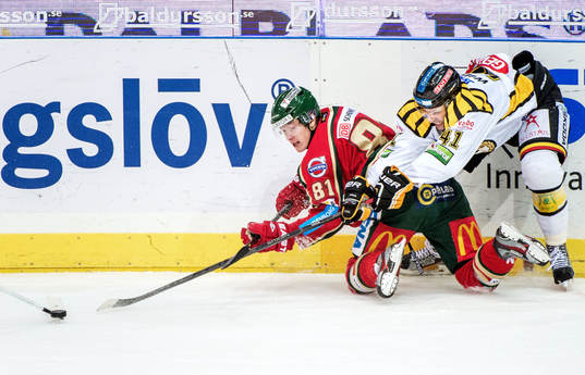 Daniel Widing, Brynäs, sträcker sig