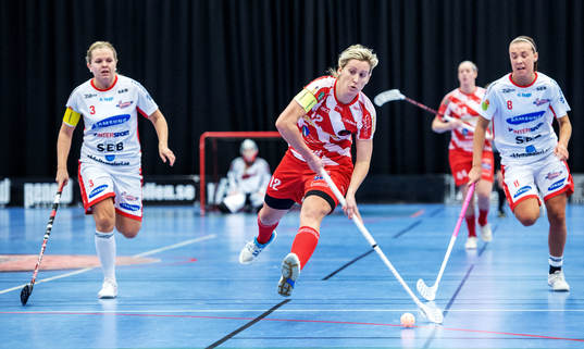 Johanna Dahlin, Pixbo, laddar för skott