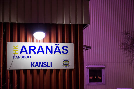 Aranäs kansli utanför Aranäshallen i Kungsbacka