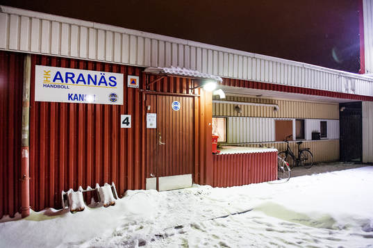 Aranäs kansli utanför Aranäshallen i Kungsbacka