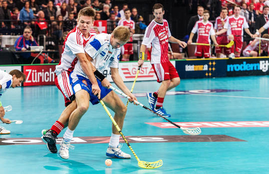 Philipp Fankhauser, Schweiz, springer ihop med Mika