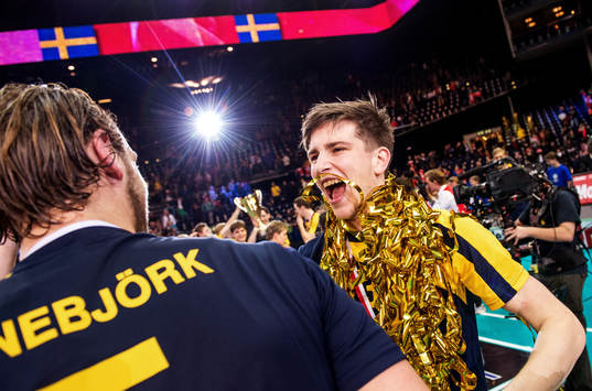 Mattias Samuelsson, Sverige, jublar