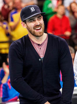 En glad Henrik Zetterberg delade ut pris till bästa