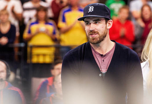 En glad Henrik Zetterberg delade ut pris till bästa
