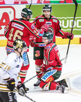 Mathis Olimb, Frölunda, får ont