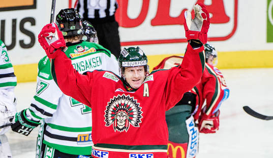 Per-Johan Axelsson, Frölunda, jublar
