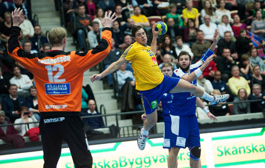 Mattias Zachrisson, Sverige tar läget mot Aron Rafn