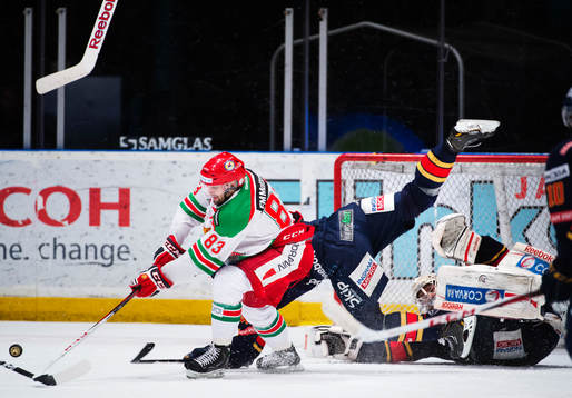 Klubbar och spelare flyger när Mattias Beck, Mora, utmanar