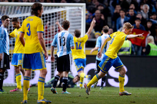 Rasmus Elm, Sverige, jublar