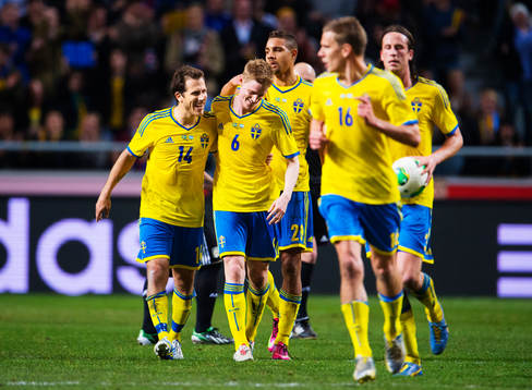 Tobias Hysén kramar om Rasmus Elm, Sverige