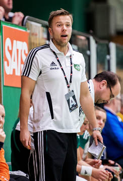 Erik Larholm, tränare i Skuru
