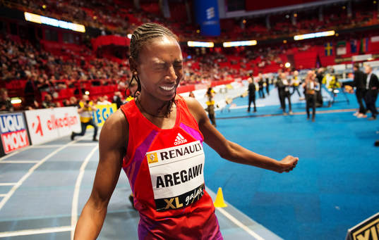 Abeba Aregawi, Sverige, deppar när hon gått i mål