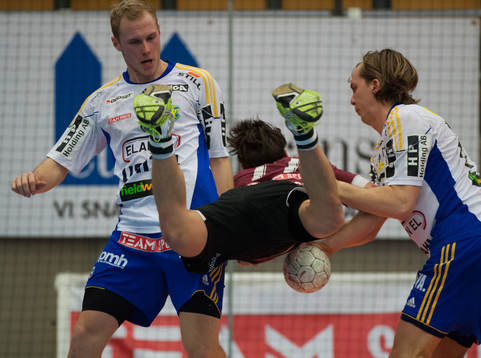 Anders Hallberg, Lugi, vräks omkull