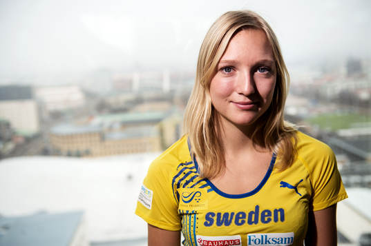 Moa Hjelmer, Sverige