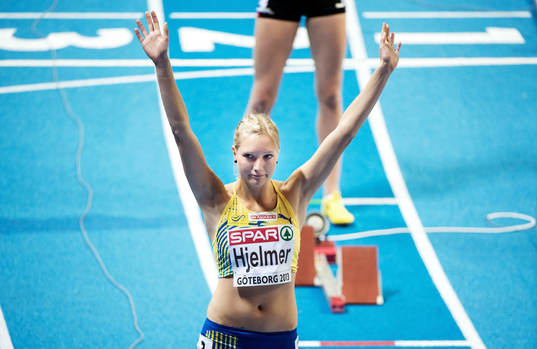 Moa Hjelmer, Sverige, 400m, kval