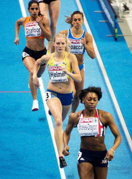 Moa Hjelmer, Sverige, 400m, kval