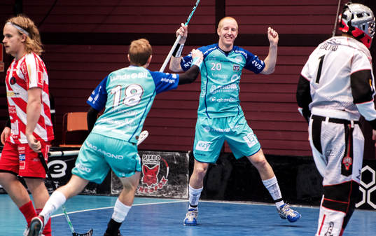 Magnus Svensson, Warberg, jublar