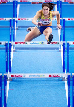 Sofia Linde, Sverige, springer 60m häck i damernas femkamp