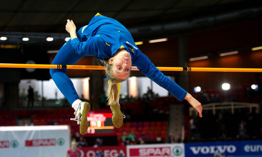 My Nordström, värmer upp till höjdhoppet